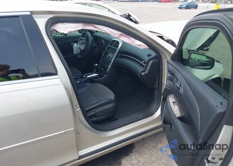 2015 Chevrolet Malibu 1Lt z USA, uszkodzony, nr VIN 1G11C5SL3FF249763